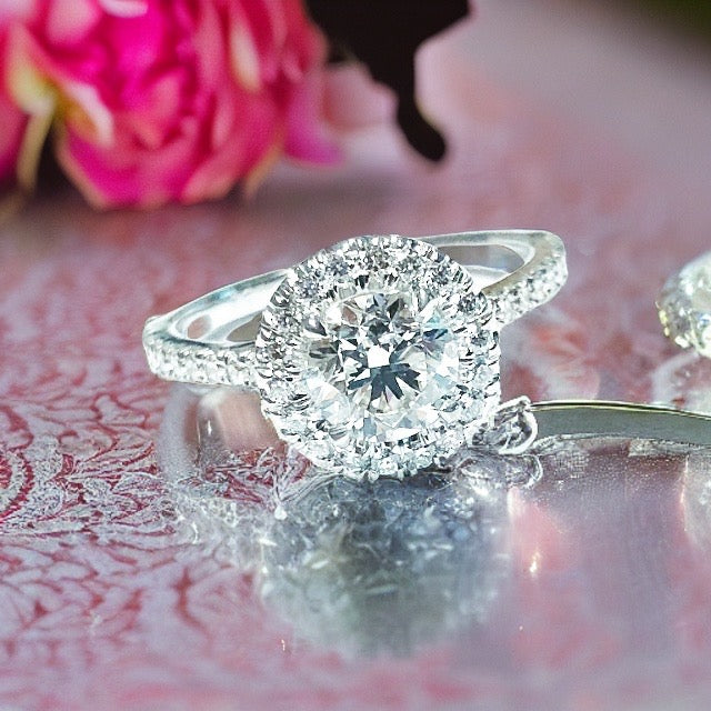 Timanttisormus Halo One - 1.36 ct