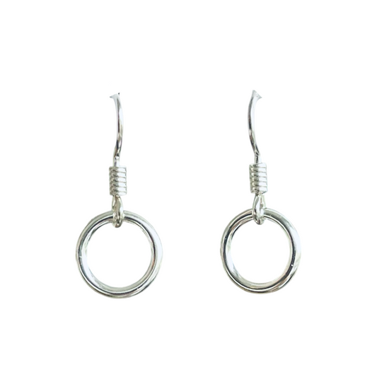 One ring pendant earring